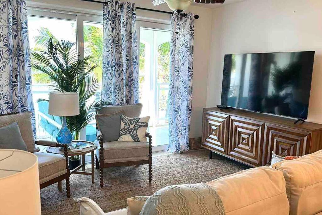 Maho Beach House - Luxe 1-Bedroom - Ocean View Extérieur photo